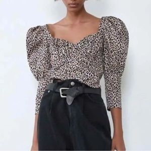 Zara leopard Print puffy sleeve crop